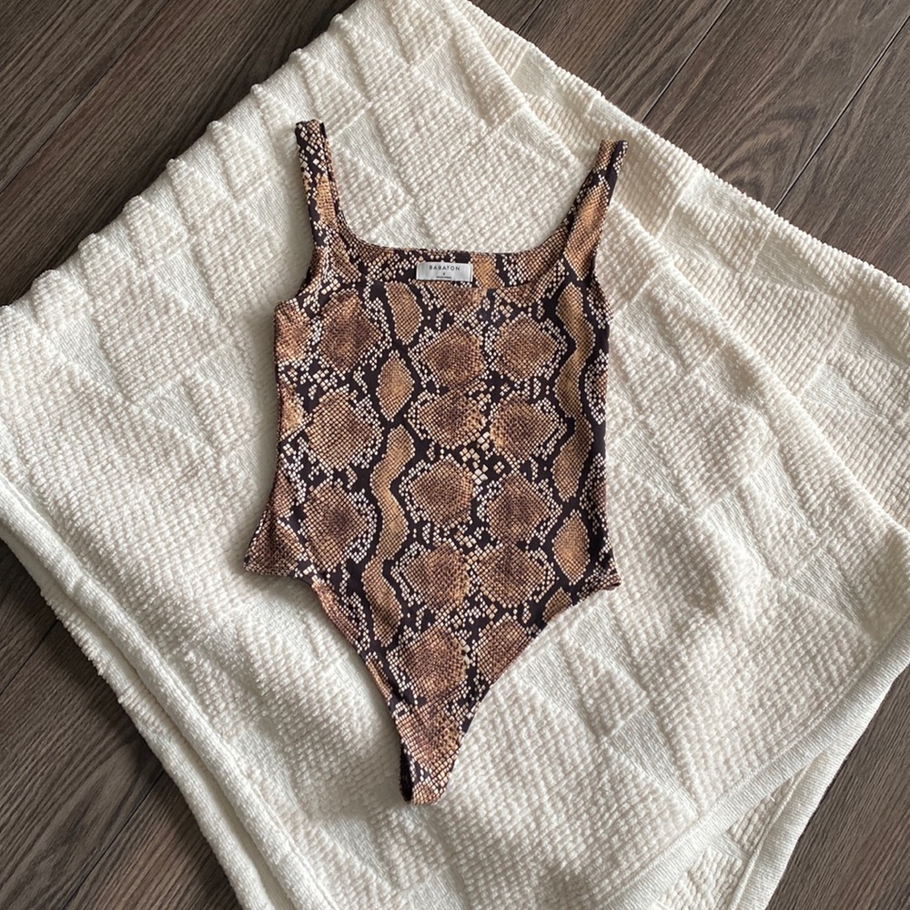 Babaton printed bodysuit.